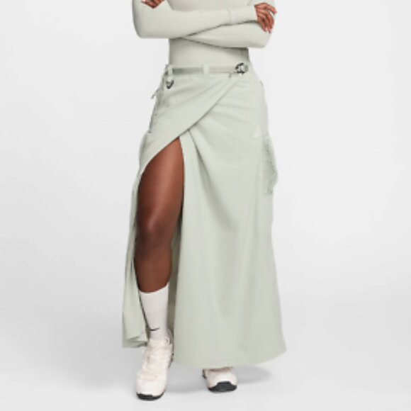 Nike ACG "Snowgrass" Skirts Size S - Picture 1 of 5